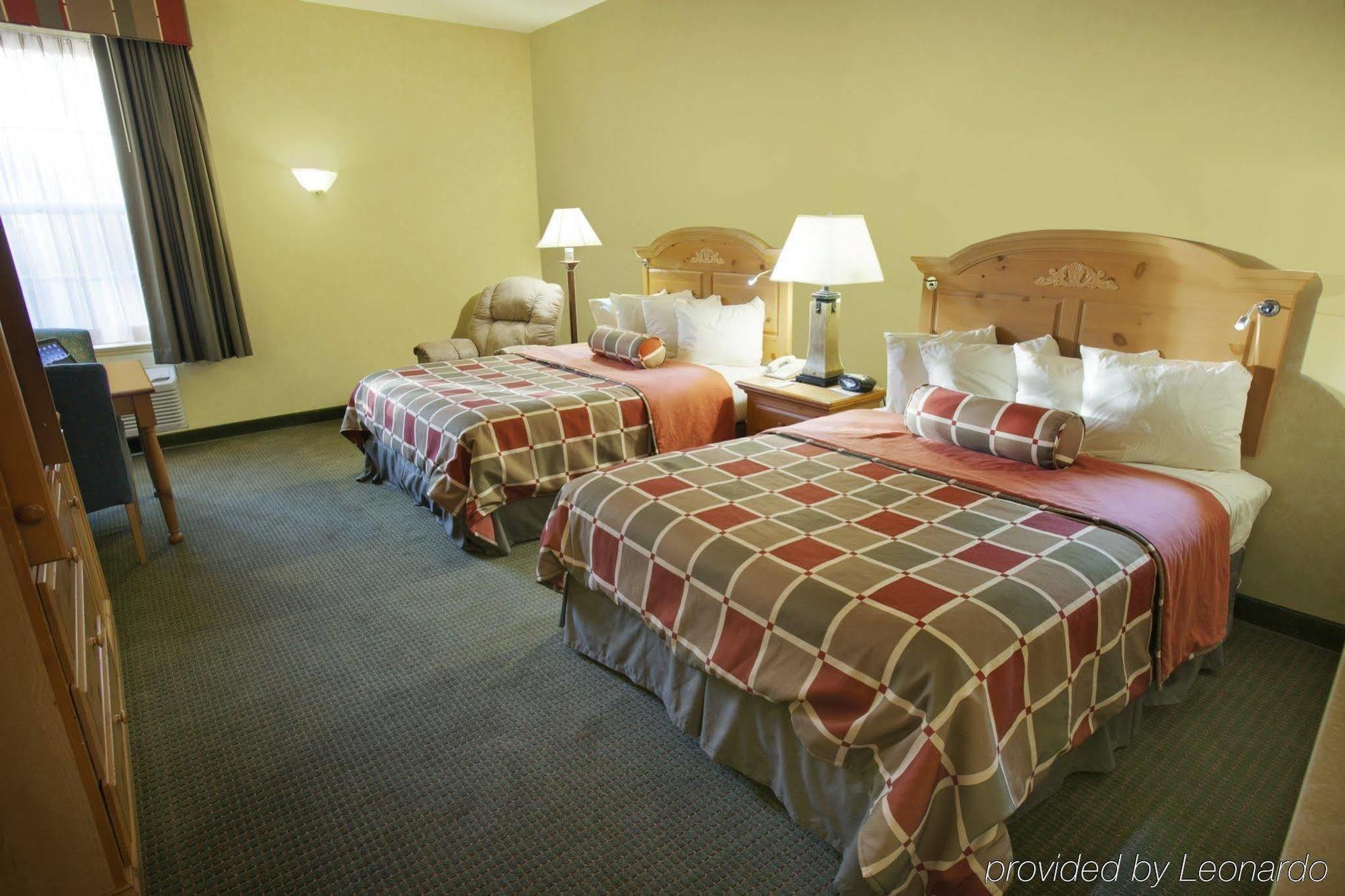 Best Western Plus Revere Inn & Suites Paradise Room photo